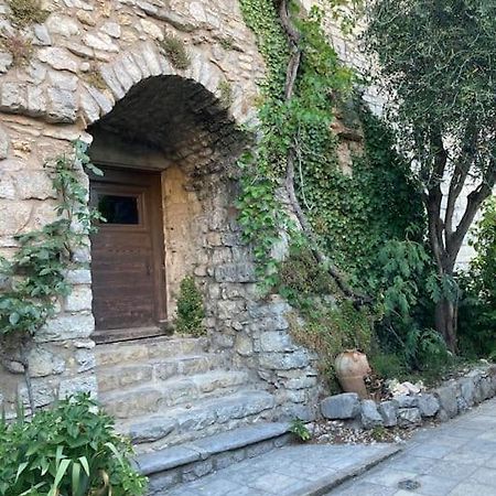 Les Matelles : Charmant Logement En Pierres Bagian luar foto