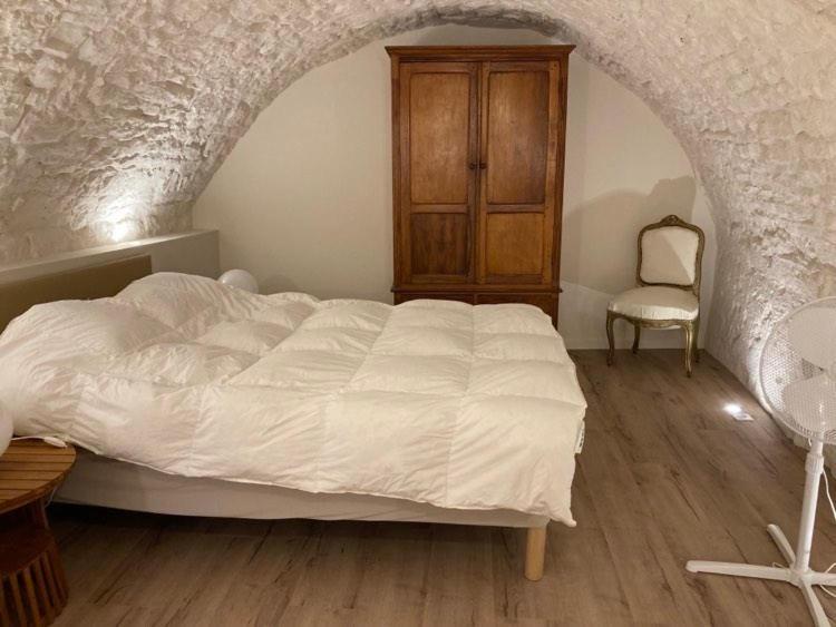 Les Matelles : Charmant Logement En Pierres Bagian luar foto